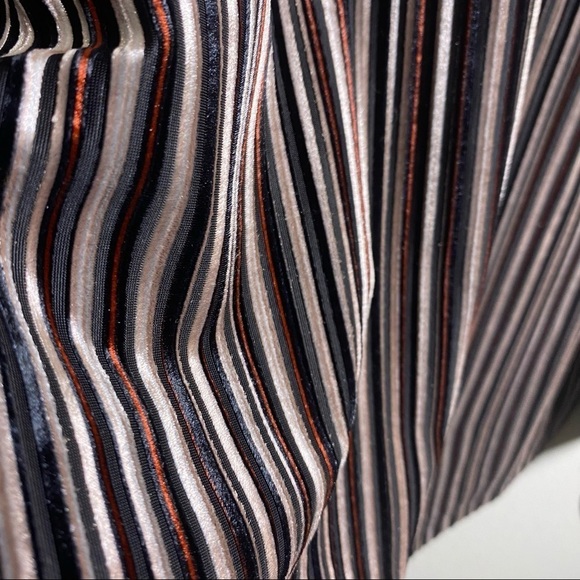 Anthropologie Velvet Funnel Neck Long Striped Sleeve Multi Striped in Small - Picture 2 of 11